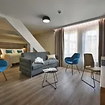Ea New Town Hotel 4*