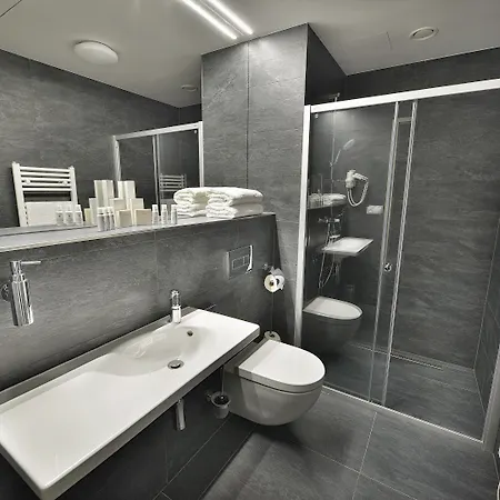 Ea New Town Hotel Praga