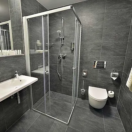 Hotel Ea New Town