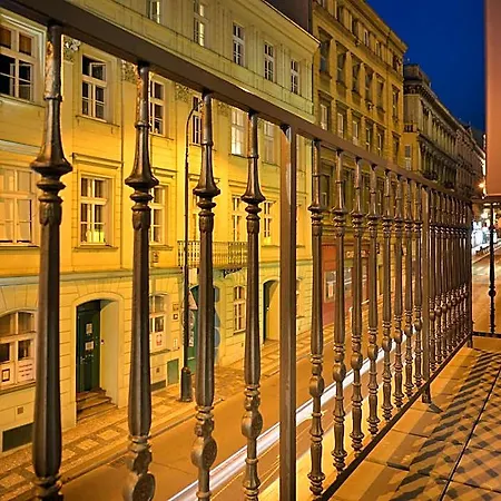 Ea New Town Hotel