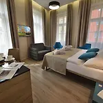 Hotel Ea New Town