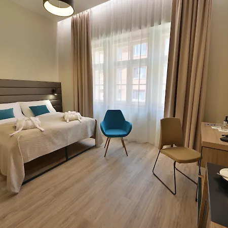 Ea New Town Hotel