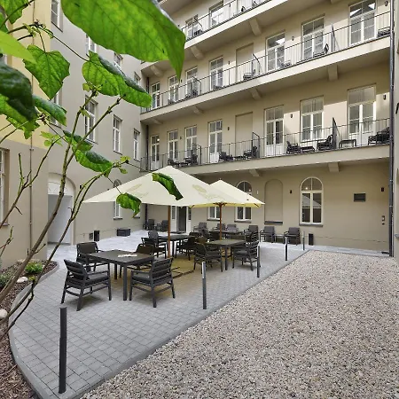 Ea New Town 4* Prague